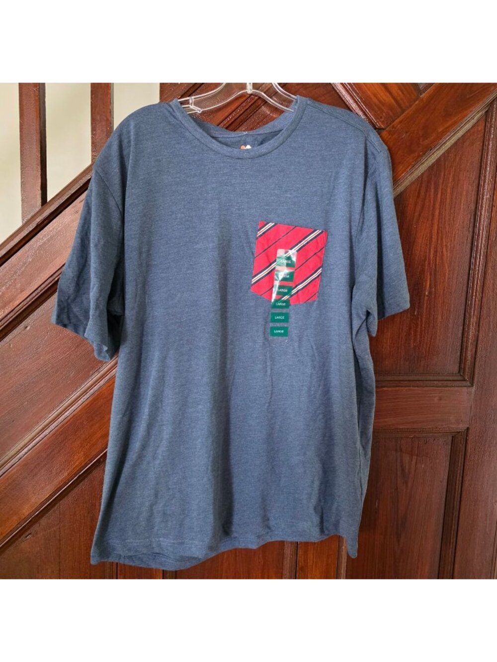 Mountain & Isles Mens Navy Heather Graphic Pocket T-Shirt Size L NWT